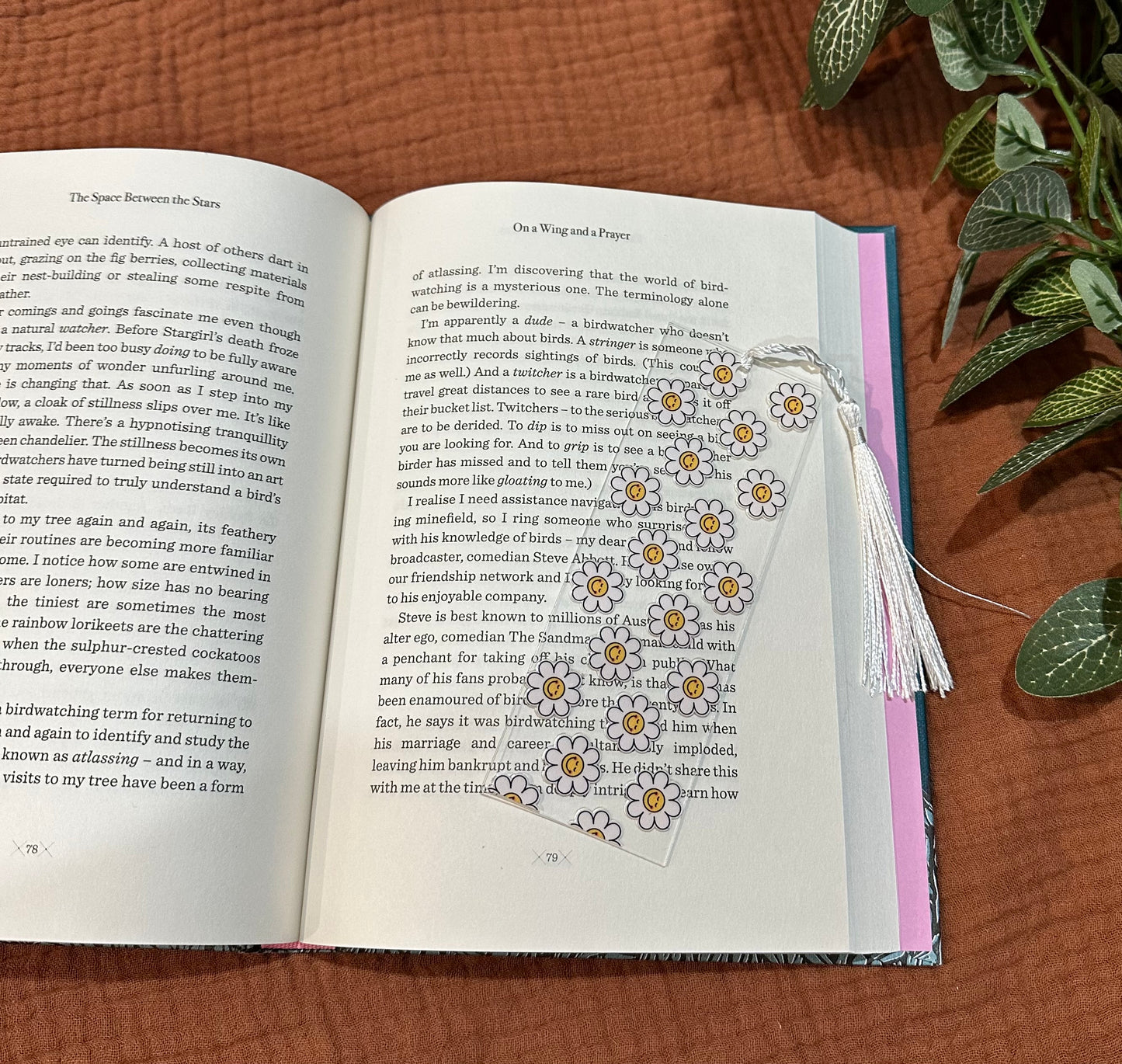 Bookmark - Smiley Daisy